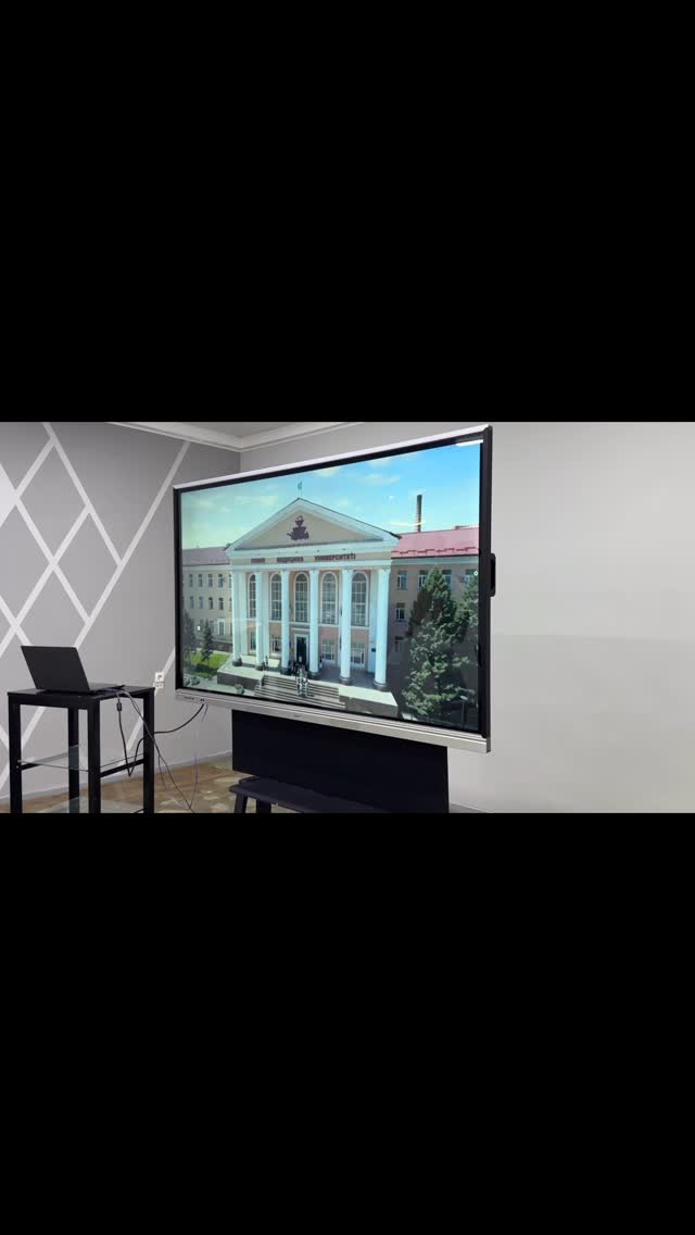 2025 жылдың 7 ақпан күні медицина мамандығын таңдап отырған 10 “Б” және 11 “Б” сынып оқушыларына “Семей медицина университеті” өкілімен кездесу ұйымдастырылды.