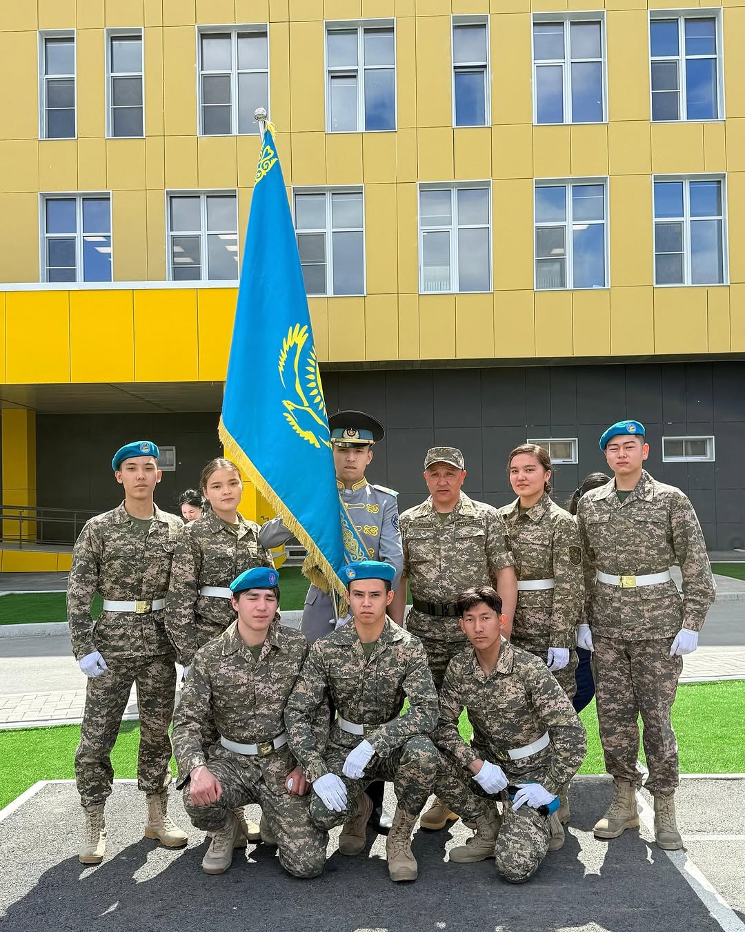 Ағымдағы жылдың 12- мамыр күні 2024-2025 оқу жылын қорытындылау мақсатында қолданбалы - спорт түрінен «Отан қорғаушы» финалдық жарыста гимназиямыздың “Намыс” клубы І орынды иеленді. Жетекшісі: Б.К. Сарсеков